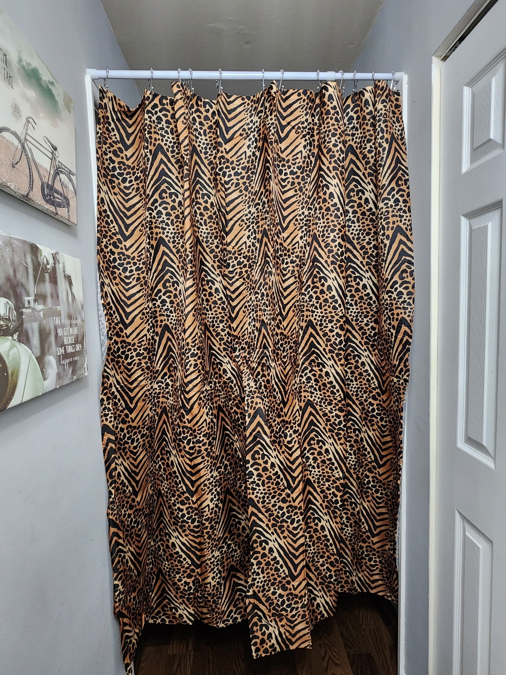 7pc Animal Safari Print Shower Curtain Set in Black and Tan New - Picture 1 of 15
